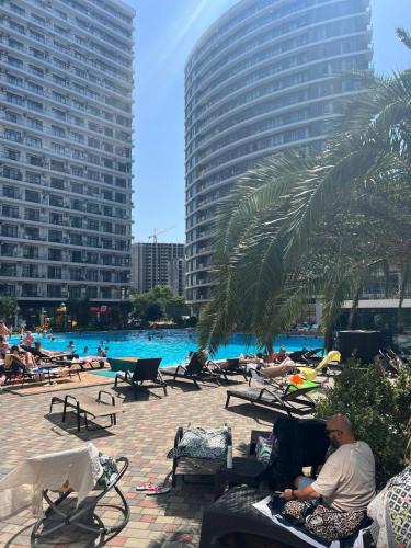 Batumi Apartment | Квартира у моря с бассейном