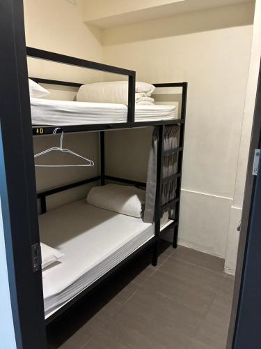 East District Hostel | 客旅家青年旅館 Travelers Plus