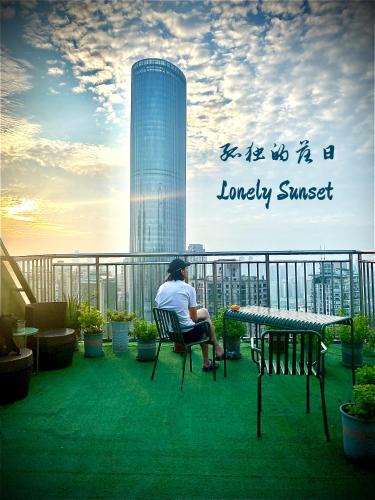 Yuzhong Hostel | 弱水咖啡国际青旅 Only Cafe and Backpacker