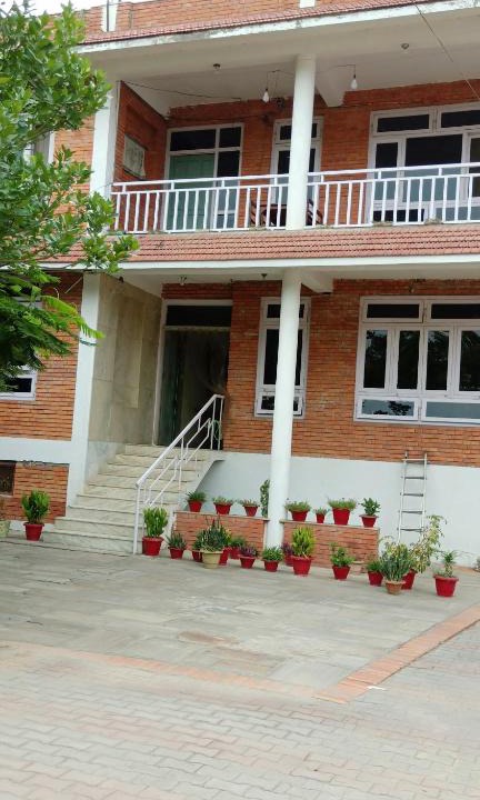Lumbini House | 行者之家SUNFLOWER