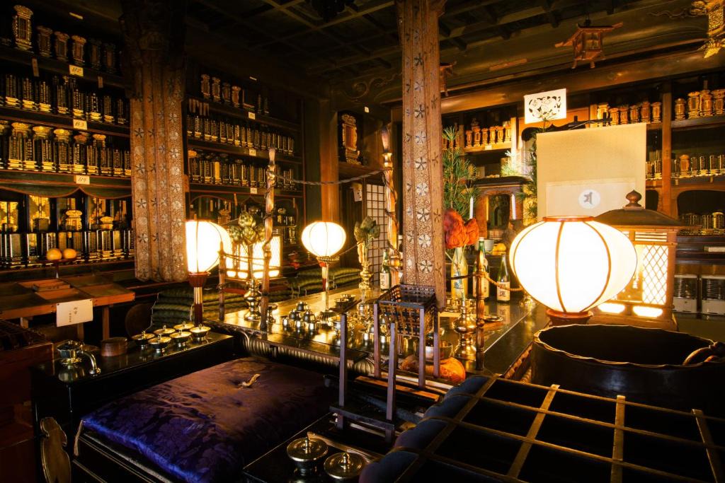 Koyasan Hotel | 高野山 宿坊 増福院 -Koyasan Shukubo Zofukuin-