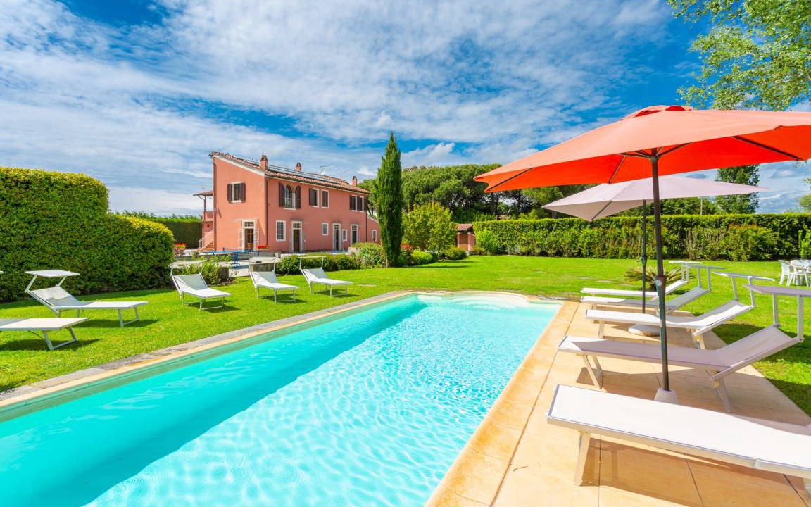 San Giuliano Terme Villa | 100 m² Villa ∙ 7 bedrooms ∙ 14 guests