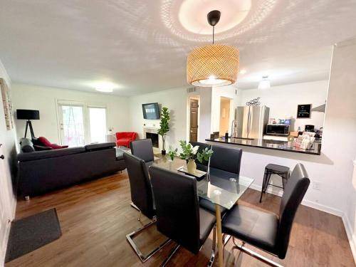 West End Apartment | 111 m² Apartment ∙ 2 bedrooms ∙ 8 guests