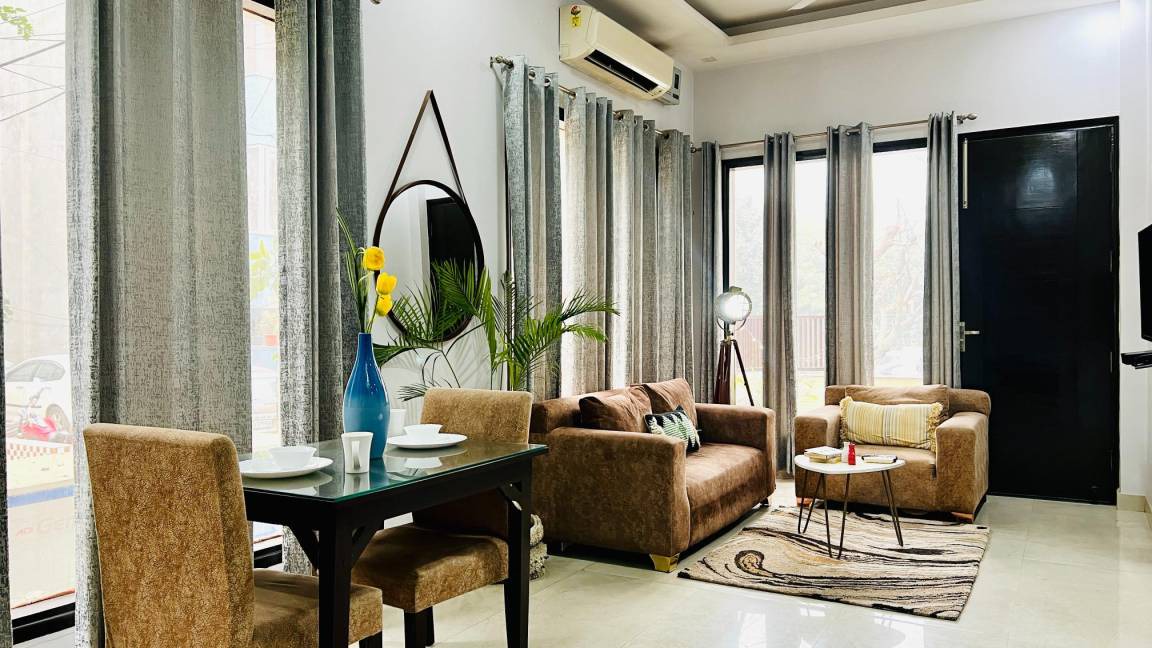 Sushant Lok Apartment | 134 m² Apartment ∙ 9 guests