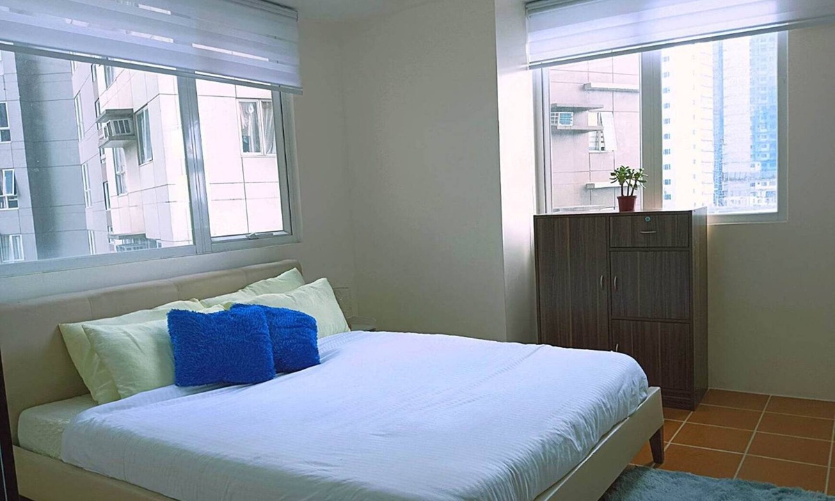 Makati Condo | 2BR-Pioneer Woodland SM Light Boni Mandaluyong