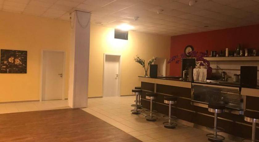 Kothen Hostel | 360 m² Hostel ∙ 28 guests