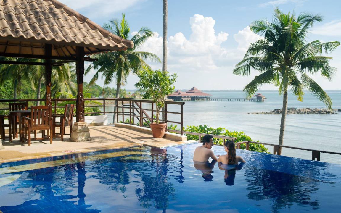 Lagoi Resort | 400 m² Resort ∙ 3 bedrooms ∙ 127 guests