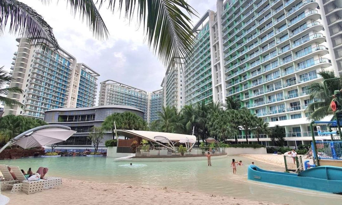 Paranaque Condo | Azure Urban Resort Residences Staycation By RobbyP