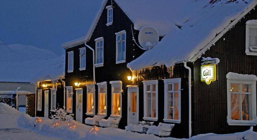 Reydarfjoerdur Bed & Breakfast | Bed and breakfast ∙ 6 guests
