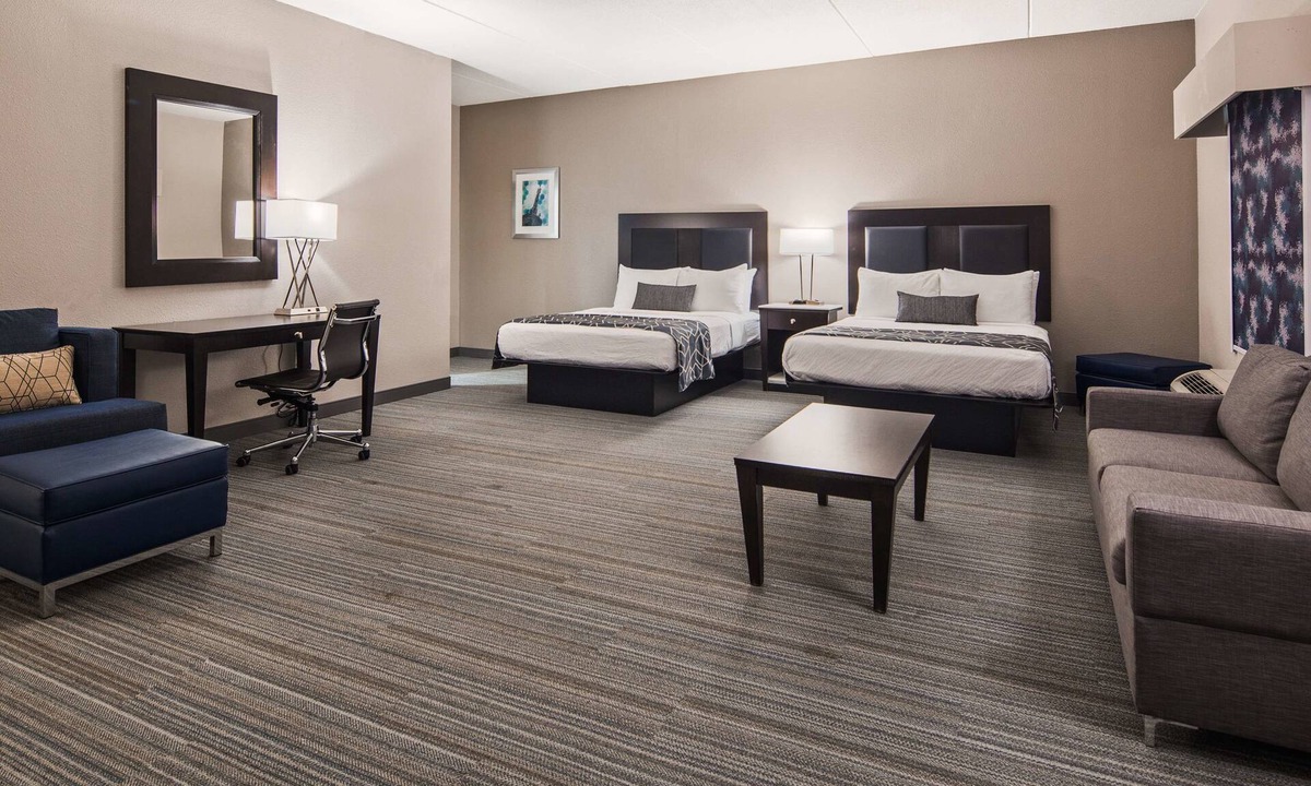 Avoca Hotel | Best Western Plus Wilkes Barre-Scranton Airport Hotel
