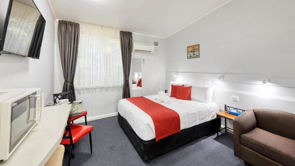 Glen Innes Hotel | CBD GI Motel