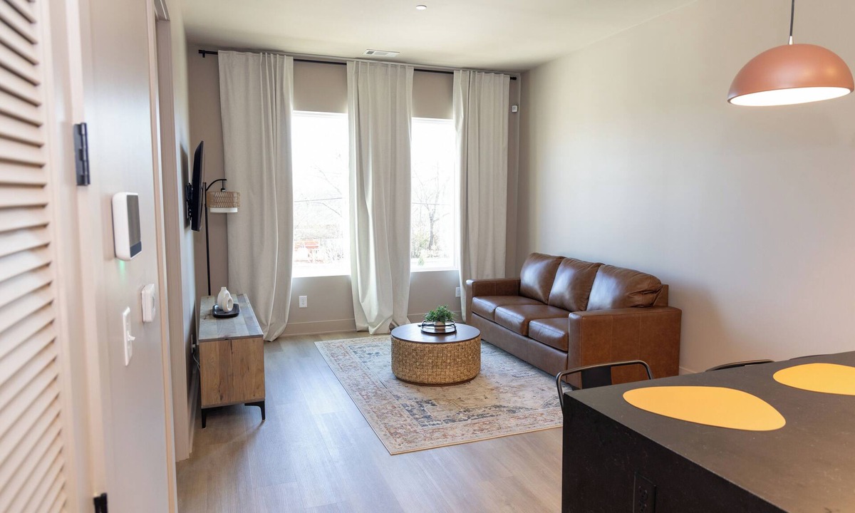 Inglewood Condo | Charming 1bed condo in EastNash.12min Broadway&BNA, E+RoseCafe onsite 1st floor