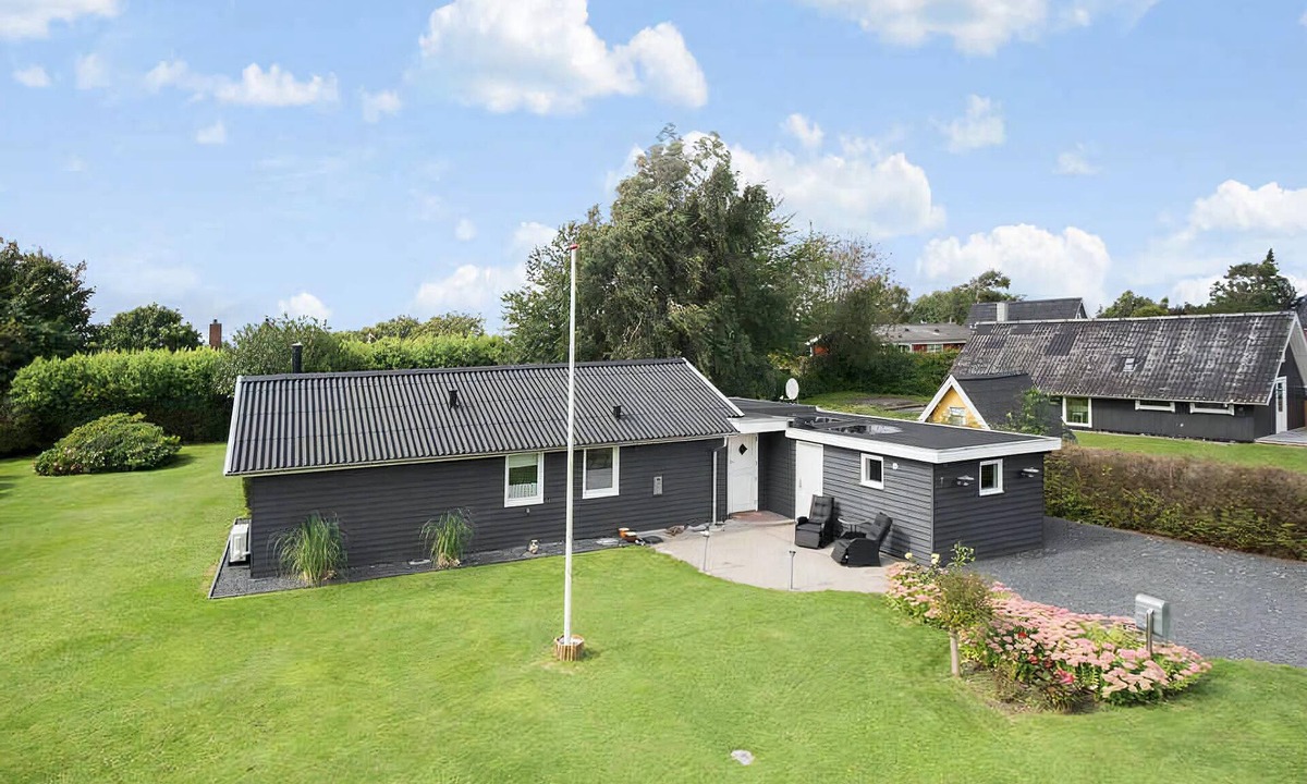 Middelfart House | Cottage close to the beach.