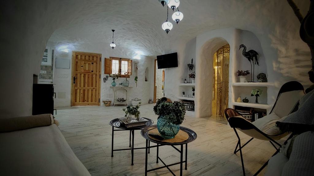 Baza Villa | Cueva OTTO Privada