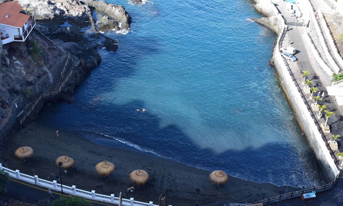 Puerto de Santiago Apartment | Front line apartment in Puerto Santiago-Los Gigantes with beautiful views.
