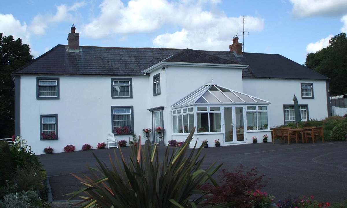 Inistioge Bed & Breakfast | Grove Farm House B&B