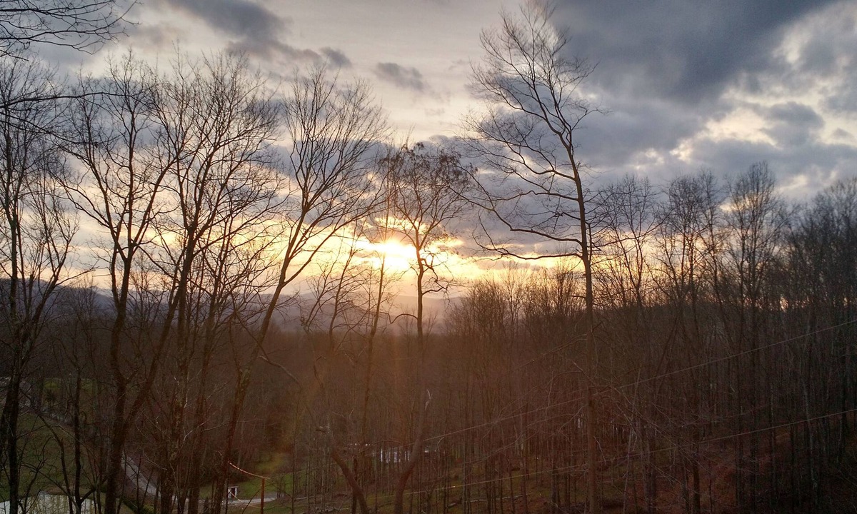 Victor House | Hide-A-Way Hill with a beautiful view