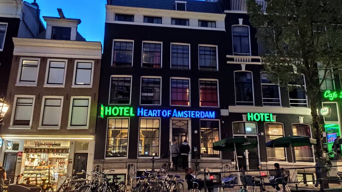 Red Light District Hostel | Hostel ∙ 8 guests