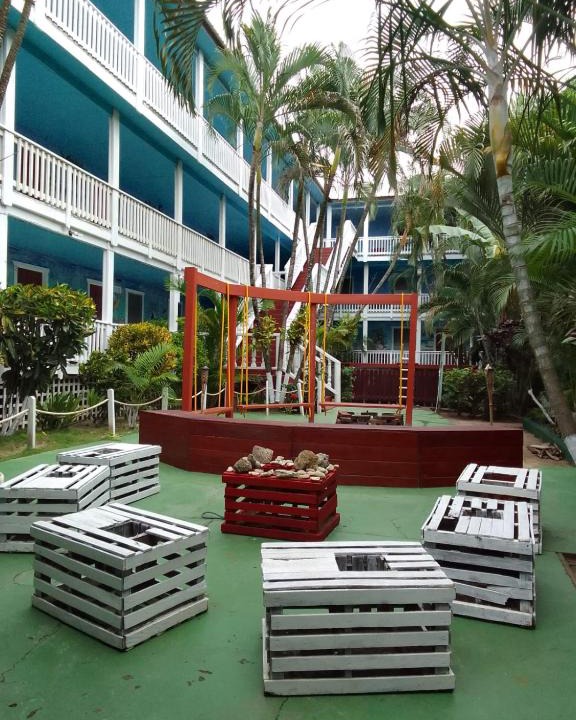West End Hotel | Hotel San Antonio Roatan