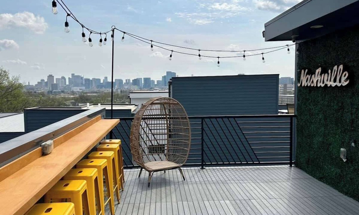 Hadley - Washington House | Huge Nashville Stunner Breathtaking Downtown Views