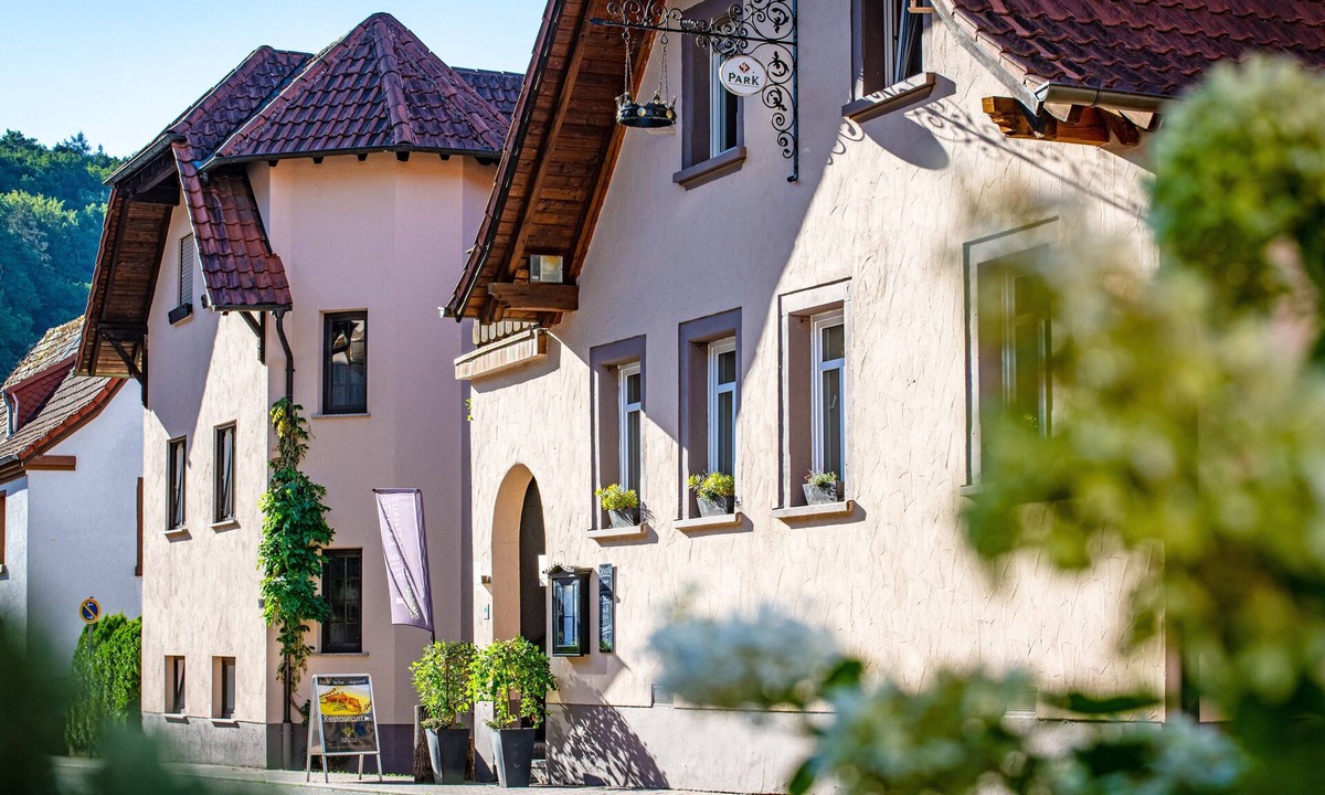 Bundenthal House | Landgasthaus zur Krone