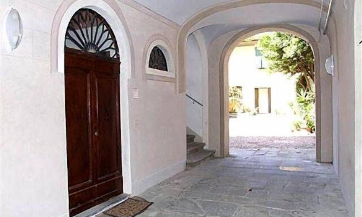 Pisa City Centre Apartment | Le Volte-Pisa - Two Bedroom Apartment, Sleeps 5