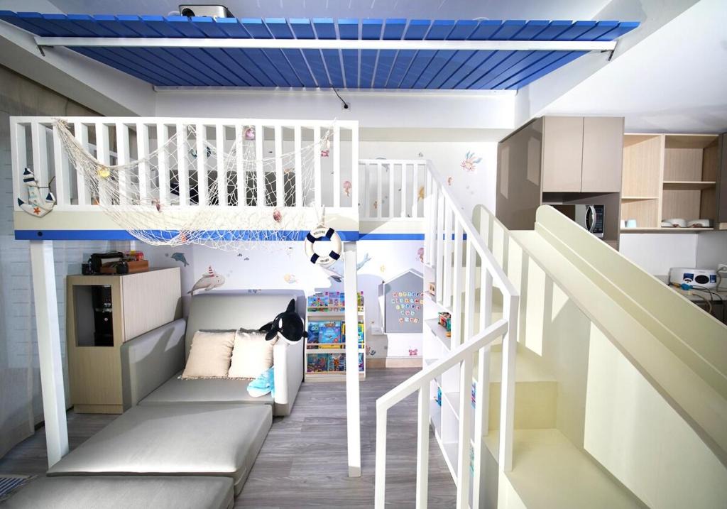 Pantai Indah Kapuk Apartment | Little Bnb Under the Sea