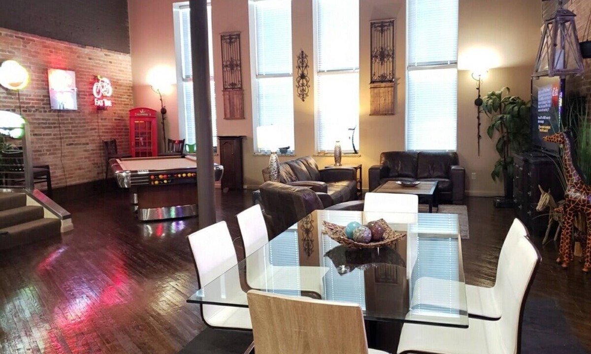 Downtown Nashville Condo | Location Can't be Beat! Professionally Cleaned