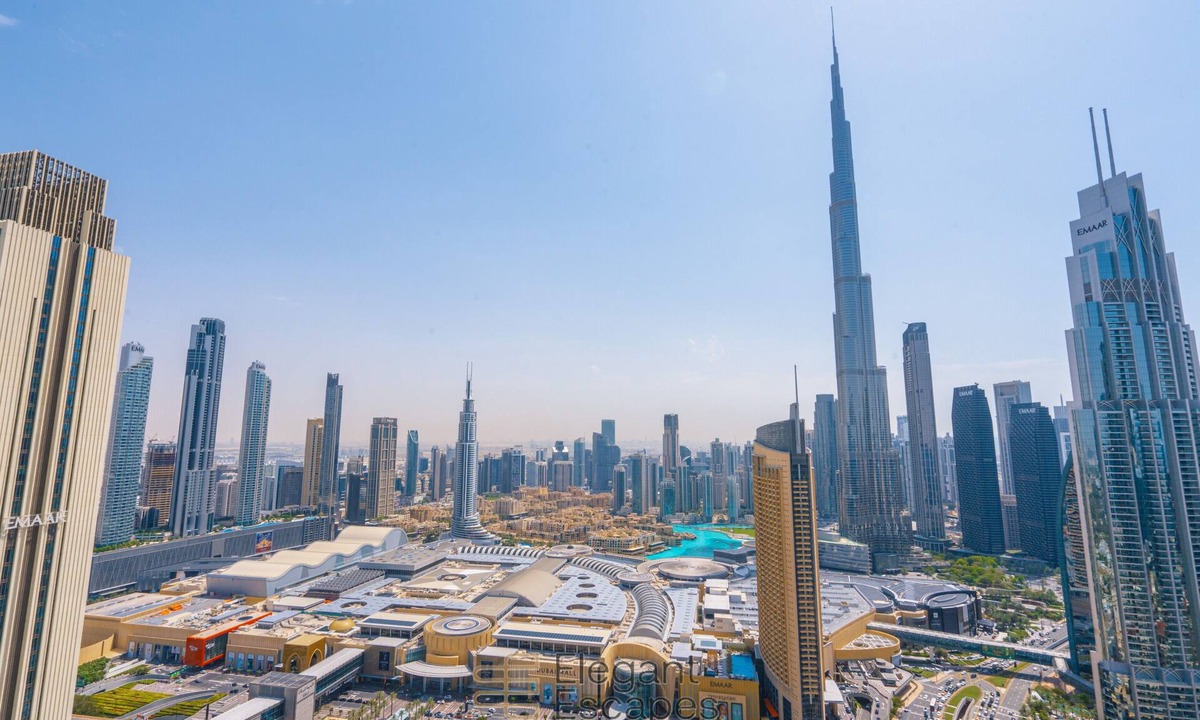 Trade Center Apartment | Lux 3BR - Panoramic Burj Khalifa View