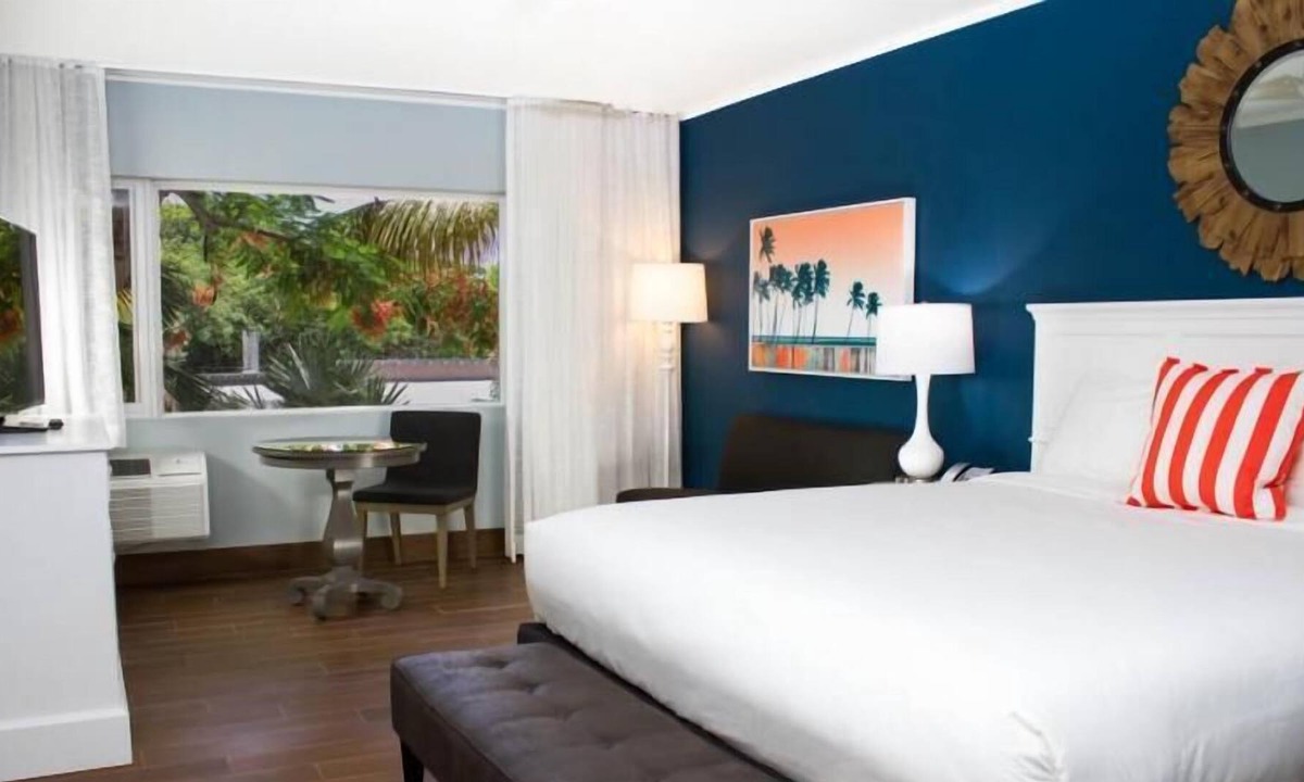 Marathon Resort | Making The Best Memories Along The Way! 2 Comfortable Units, Pool, Free Parking