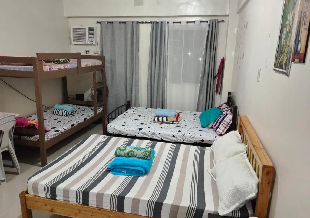 Moonwalk Hostel | Mhavic family room ,group friend good for 6 guest