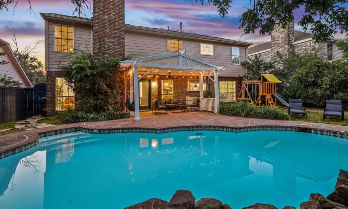Dallas House | Modern Jungle 5BR Pool W Huge View & Private