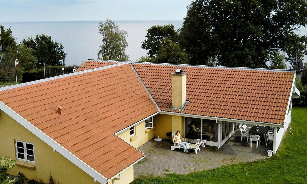 Hvidbjerg Strand House | Modern Retreat by Water - By Traum Ferienwohnungen