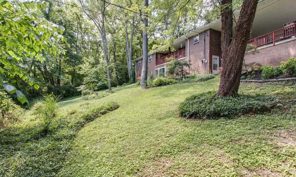 Nashville Apartment | Private and secluded nature setting - 10 Minutes From Everything!