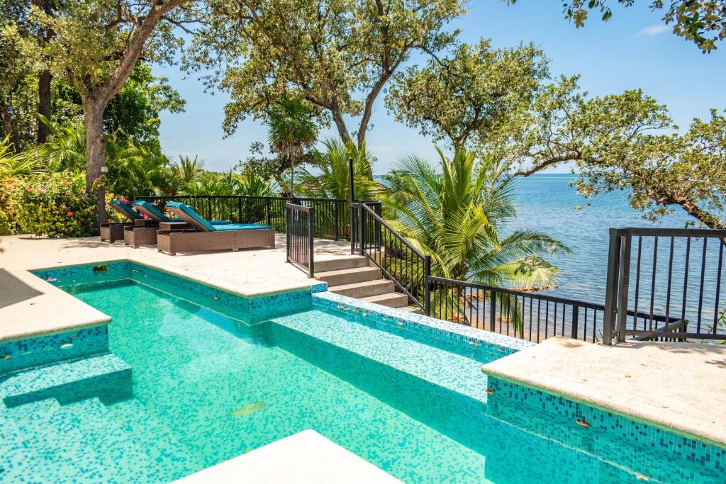 Mud Hole Apartment | Retreat on the Sea - Serenity House