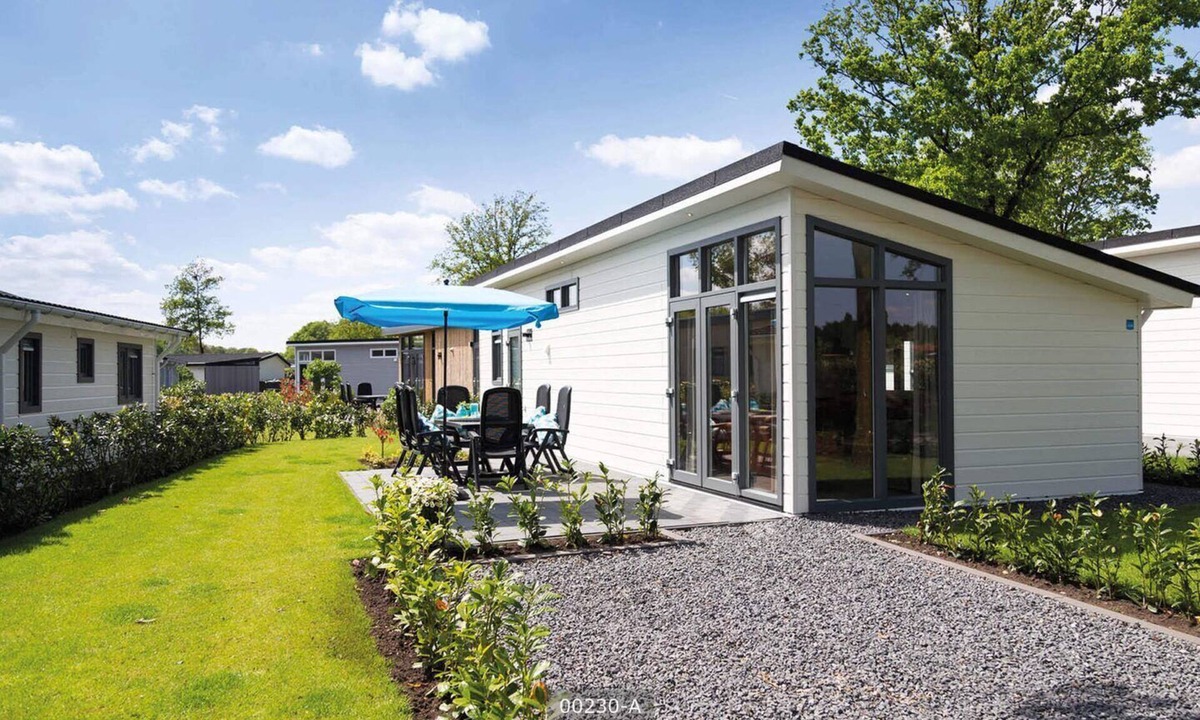 Cromvoirt Ski Chalet | ✓ Rialto at Résidence de Leuvert ✓ Holiday home for 6 persons ✓ Located near Den Bosch (Noord-Brabant) ✓ Near De IJzeren Man ✓ Book directly through the park