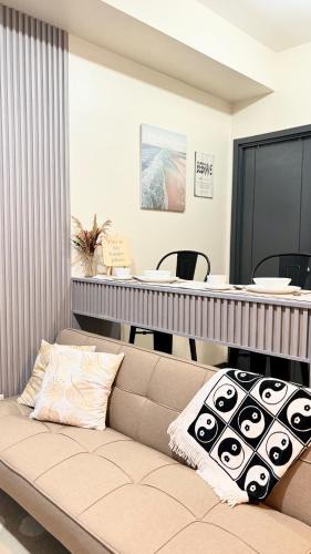 Pio del Pilar Apartment | San Lorenzo Avida T2 Rm 333Cozy 1BR Condo along EDSA Makati near NAIA