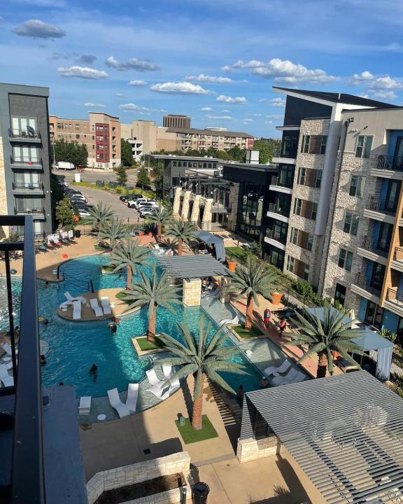Addison Apartment | Smart Luxury 2BD 2BTH Apt with pool view, Gym, office and bbq area