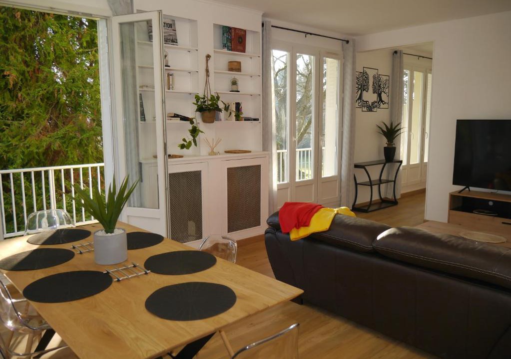 Orsay Apartment | Spacieux F5 au parc arboré