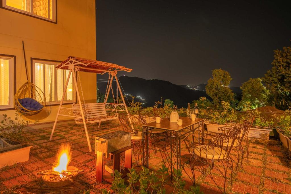 Tehri Villa | StayVista at Himalayan Bliss
