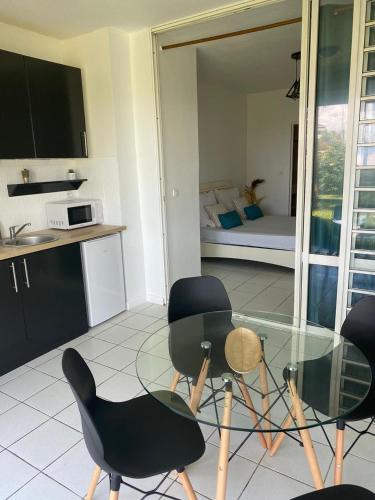 Pointe-a-Pitre Apartment | Studio 18