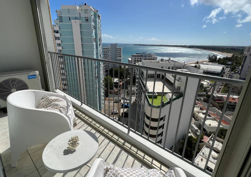 Isla Verde House | Stylish Suite With Ocean Views