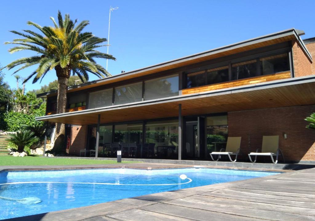 Castelldefels Villa | VILLA DEL BOSQUE
