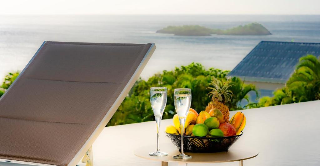 Bouillante Villa | Villa Lembah Giri Villas 5*