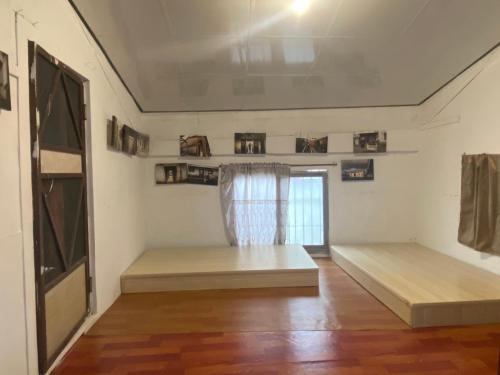 Wanluan Hostel | Wanluan Organic Bookstore