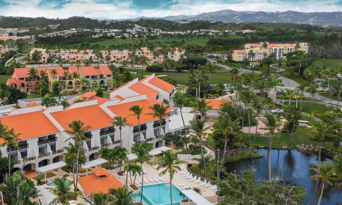 Candelero Abajo Hotel | Wyndham Palmas Beach & Golf Resort