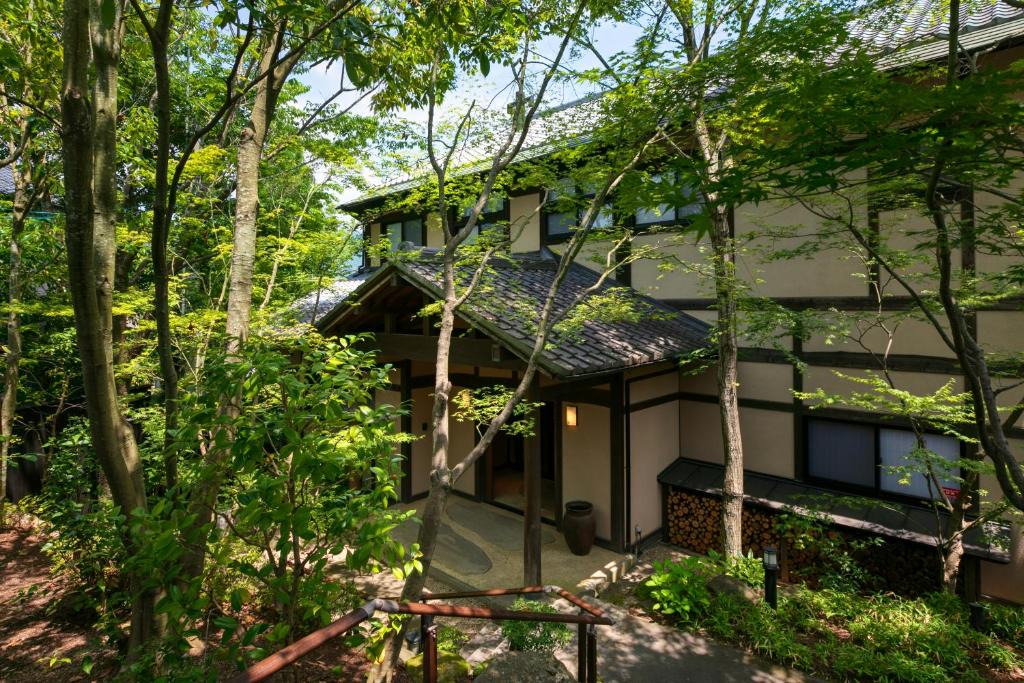 Yufuin Toshoan | Yufuin Onsen