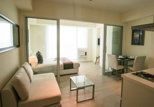 1-Bedroom with City View @ Maui 1421