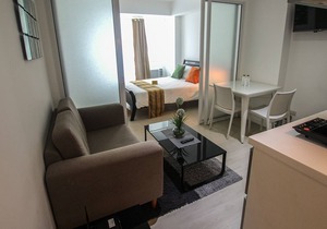 1BR Beach View @ Azure Miami 1107