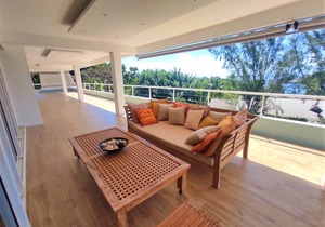 295 m² Apartment ∙ 3 bedrooms ∙ 6 guests
